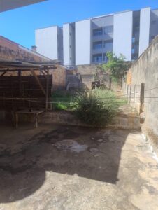 Amplo espaço nos fundos