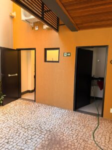 Banheiro e lavanderia na garagem